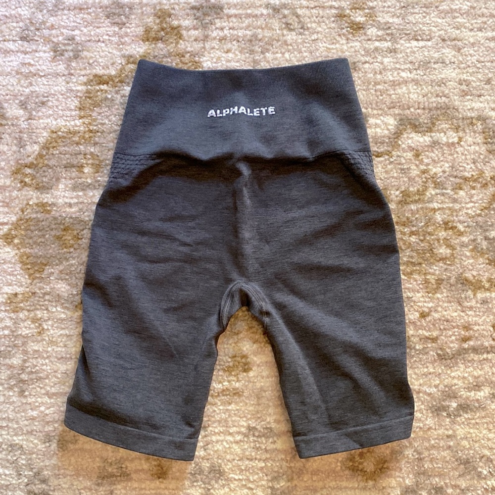 Alphalete Seamless Biker Shorts - Grey